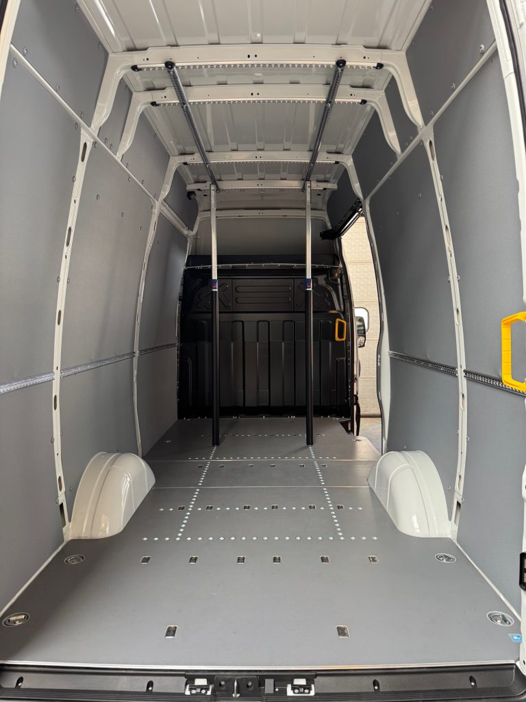 Laadruimte bekleding in een bestelwagen