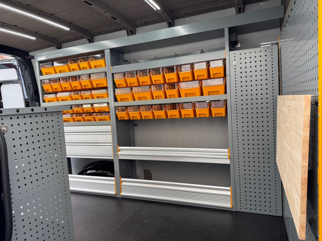 Modules voor bedrijfswageninrichting